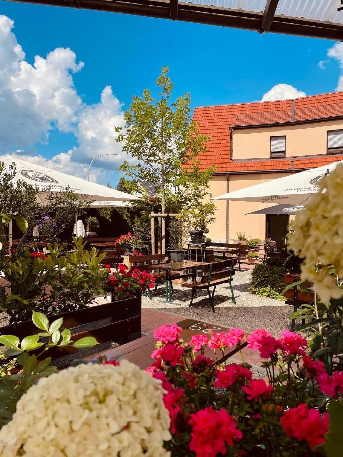 Landgasthof Zur Sonne Dilinga Exterior foto